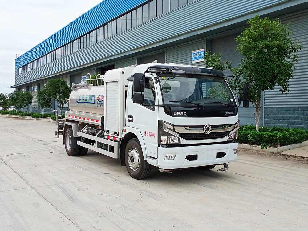 东风5方纯电动洒水车